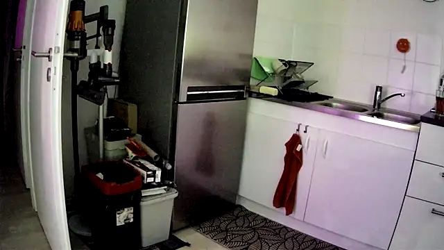 Snapshot of Toysboy67bi chatting on 10.16.25 Toysboy67bi online show from 10.16.25