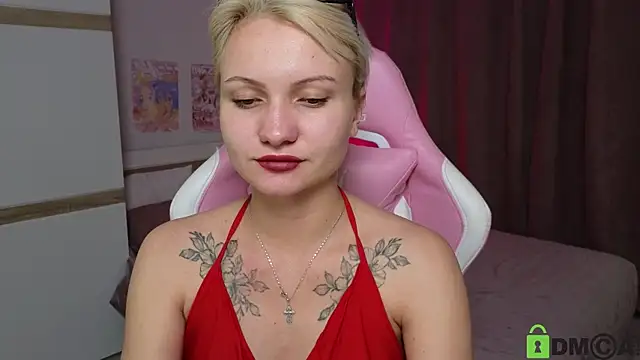 Snapshot of Cameronlovely_ chatting on 09.11.25 Cameronlovely online show from 09.11.25