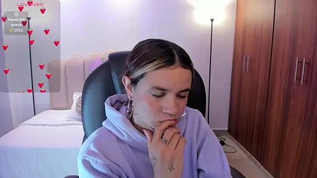 Snapshot of Celestee_rain chatting on 09.26.25 Celestee rain online show from 09.26.25