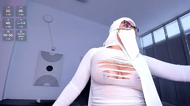 Snapshot of shaza_khalan chatting on 10.18.25 shaza khalan online show from 10.18.25