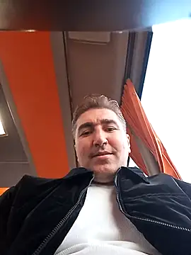 Snapshot of mert0359 chatting on 10.14.25 mert0359 online show from 10.14.25