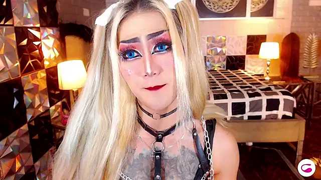 Snapshot of HorseCockDivine chatting on 11.16.25 HorseCockDivine online show from 11.16.25