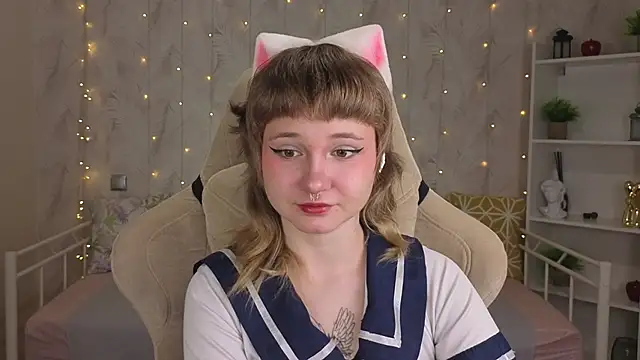 Tori Cutie online show from 05.13.26