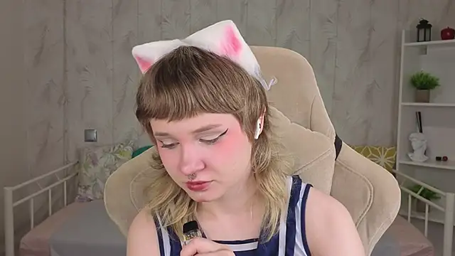 Tori Cutie online show from 05.19.26