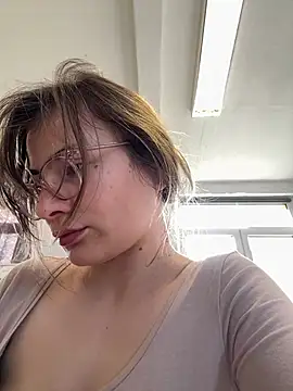Snapshot of IsabellaEtha chatting on 04.27.26 IsabellaEtha online show from 04.27.26