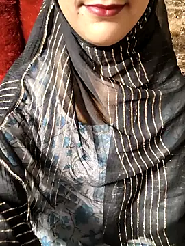 Snapshot of Indian-Aleena chatting on 09.18.25 Indian-Aleena online show from 09.18.25