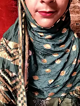 Snapshot of Indian-Aleena chatting on 09.22.25 Indian-Aleena online show from 09.22.25