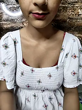 Snapshot of Indian-Aleena chatting on 09.30.25 Indian-Aleena online show from 09.30.25