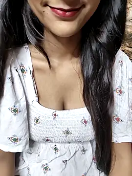 Snapshot of Indian-Aleena chatting on 10.06.25 Indian-Aleena online show from 10.06.25