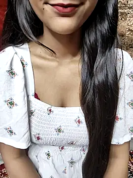 Snapshot of Indian-Aleena chatting on 10.09.25 Indian-Aleena online show from 10.09.25