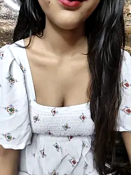 Snapshot of Indian-Aleena chatting on 10.22.25 Indian-Aleena online show from 10.22.25
