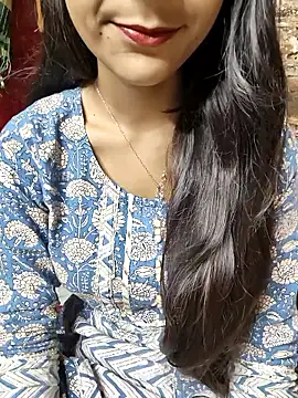 Snapshot of Indian-Aleena chatting on 11.20.25 Indian-Aleena online show from 11.20.25