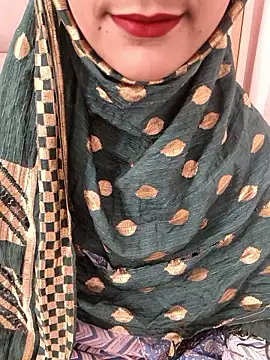 Snapshot of Indian-Aleena chatting on 03.28.26 Indian-Aleena online show from 03.28.26