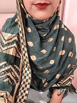 Snapshot of Indian-Aleena chatting on 04.04.26 Indian-Aleena online show from 04.04.26