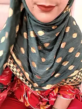 Snapshot of Indian-Aleena chatting on 04.15.26 Indian-Aleena online show from 04.15.26