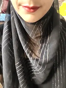 Snapshot of Indian-Aleena chatting on 05.17.26 Indian-Aleena online show from 05.17.26
