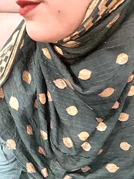 Snapshot of Indian-Aleena chatting on 05.19.26 Indian-Aleena online show from 05.19.26