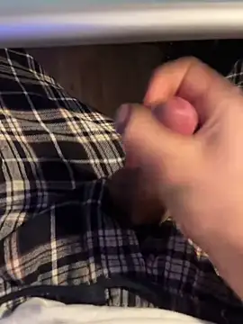 Snapshot of 19yearsboyy chatting on 11.04.25 19yearsboyy online show from 11.04.25