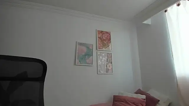 canelleGarces online show from 06.01.26