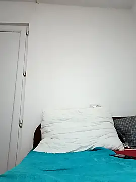 Vera Elle online show from 10.18.25