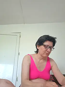 Snapshot of Vera_Elle chatting on 04.22.26 Vera Elle online show from 04.22.26