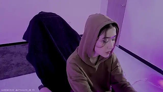 LilithCary online show from 01.07.26