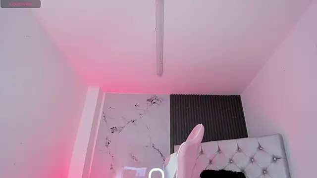 chloesagee online show from 02.04.26