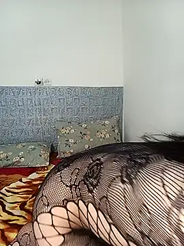 Snapshot of Lina-ass chatting on 09.19.25 Lina-ass online show from 09.19.25