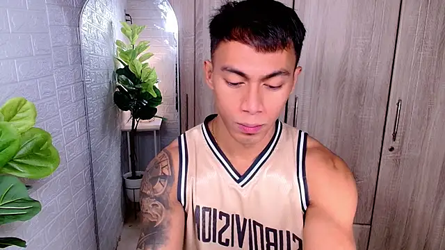 PinooyMilker online show from 10.07.25