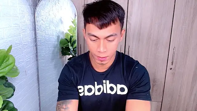 PinooyMilker online show from 11.15.25