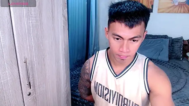 PinooyMilker online show from 04.05.26