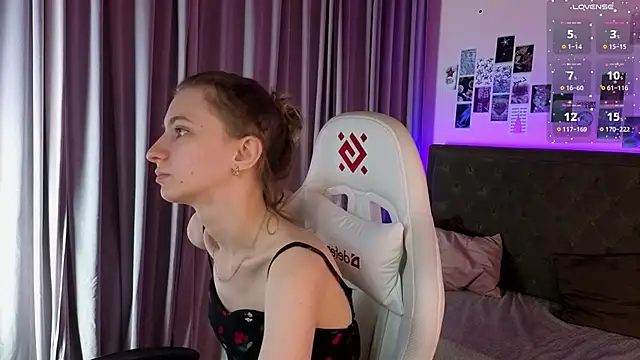 kaleriyaa  online show from 03.10.26