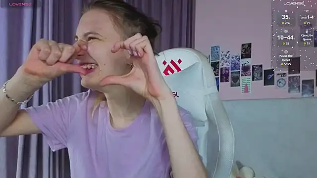 kaleriyaa  online show from 04.11.26