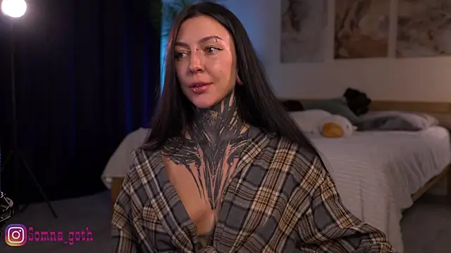 Alise Eve  online show from 03.31.26