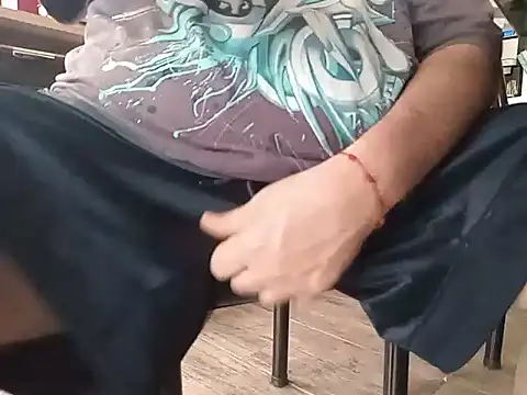 Snapshot of BabyBearMilk chatting on 02.15.26 BabyBearMilk online show from 02.15.26