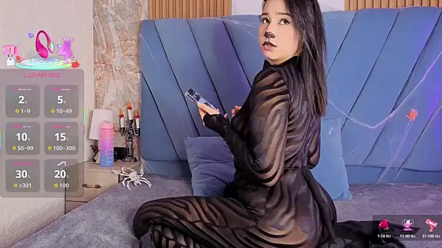 Snapshot of nathalia_koch_ chatting on 10.27.25 nathalia koch online show from 10.27.25