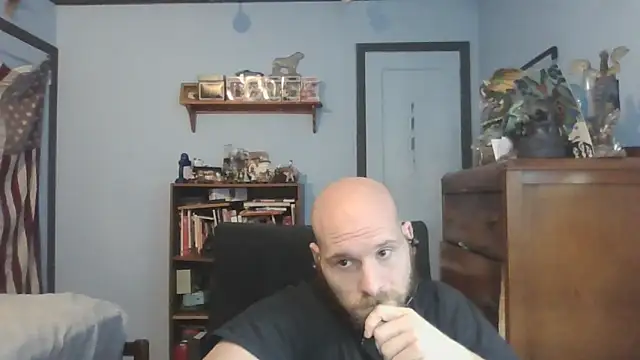 Snapshot of PDrents chatting on 09.09.25 PDrents online show from 09.09.25