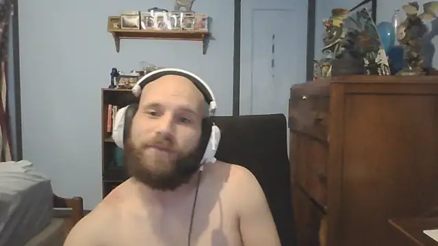 Snapshot of PDrents chatting on 10.19.25 PDrents online show from 10.19.25