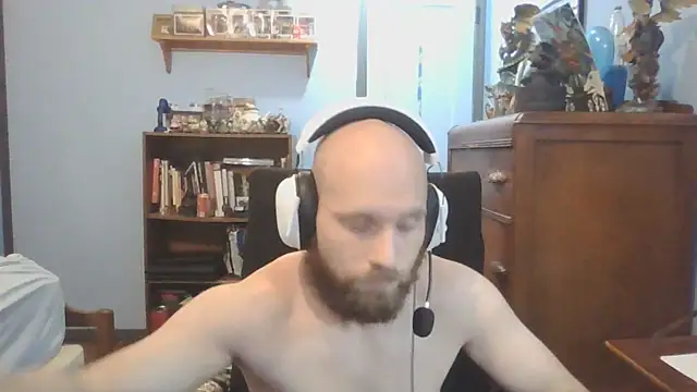 Snapshot of PDrents chatting on 10.20.25 PDrents online show from 10.20.25