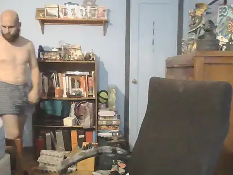 Snapshot of PDrents chatting on 10.29.25 PDrents online show from 10.29.25