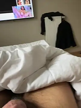 Snapshot of imed692 chatting on 11.15.25 imed692 online show from 11.15.25