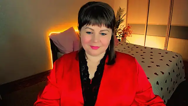 Snapshot of CrystaalStaar chatting on 04.23.26 CrystaalStaar online show from 04.23.26