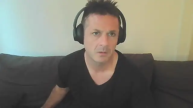 Snapshot of SwimAround2025 chatting on 07.22.26 SwimAround2025 online show from 07.22.26