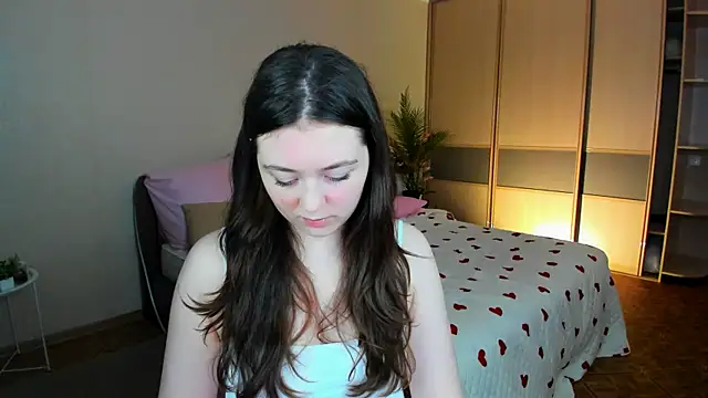 AlluringLookk online show from 06.24.26