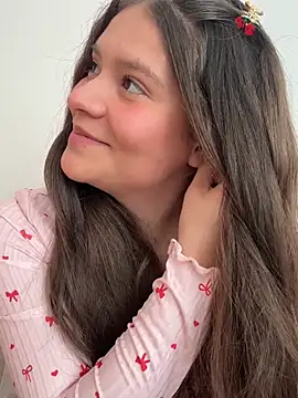 Emilyybennet  online show from 06.28.26