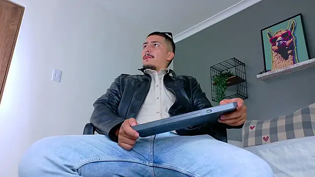 MrFox   online show from 03.12.26