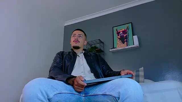 MrFox   online show from 04.01.26