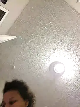 chocolate bella online show from 04.09.26