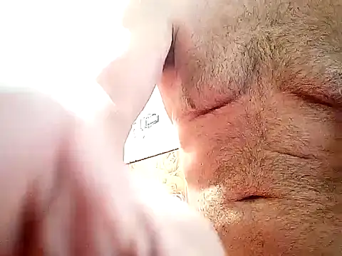 Snapshot of vasgabri chatting on 11.06.25 vasgabri online show from 11.06.25