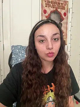 CharmingMaddie online show from 02.12.26